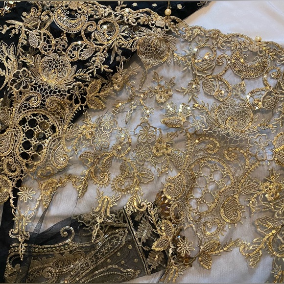 Gulaal - 3 Piece Embroidered Net Pakistani Suit - Picture 8 of 8